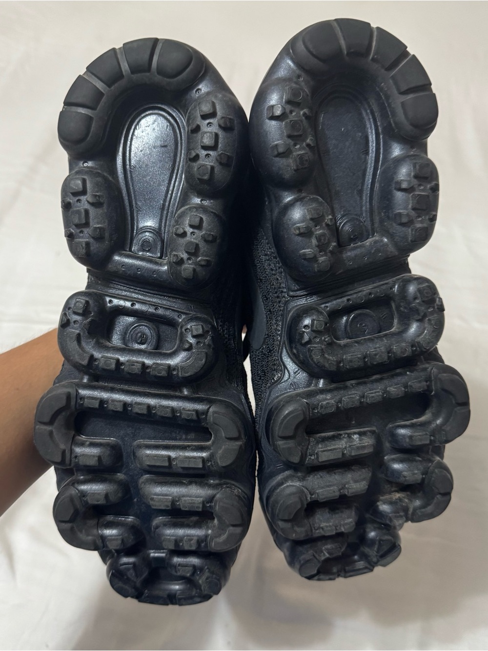 SOLD- Nike (8)air vapormax flyknit 3 men’s woman’s triple black running shoe 201 - Picture 4 of 10